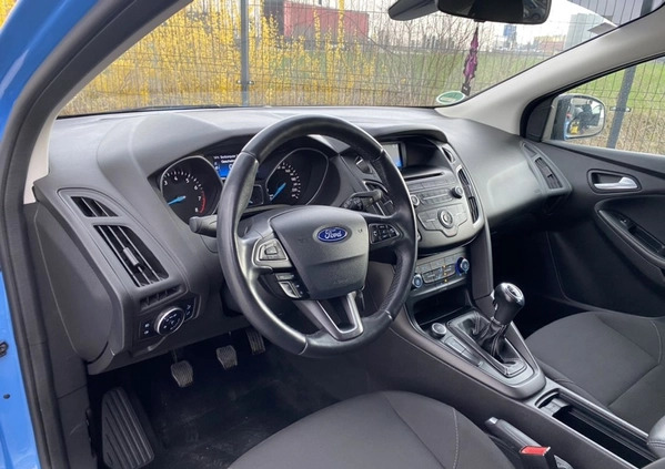 Ford Focus cena 45999 przebieg: 89000, rok produkcji 2017 z Krobia małe 667